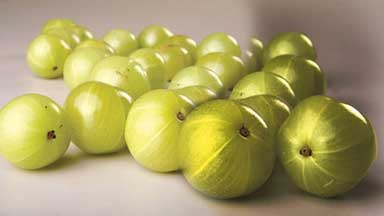 Amla has laxative properties which cures diarrhea