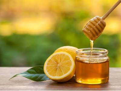 Honey has anti-inflammatory properties that dilates the mucus