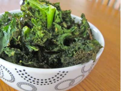 Kale helps in detoxify toxins out of the body