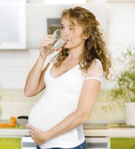 Lemon water Protects the body during pregnancy