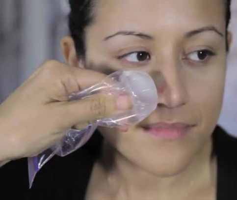 Remedies to cure Nose Bleeding Ice compress