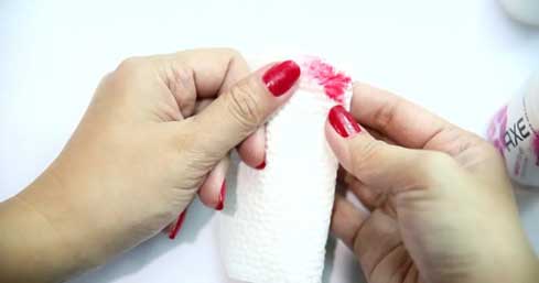 Remove Nail Polish Simply without using Remover 