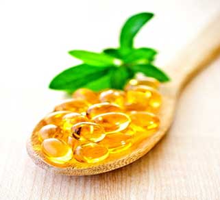 Vitamin E oil helps in keeping the nails hydrated and strong