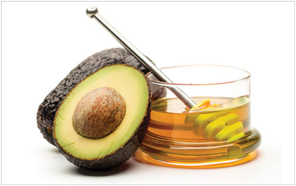 Avocado and Honey Face Mask For Dry Skin