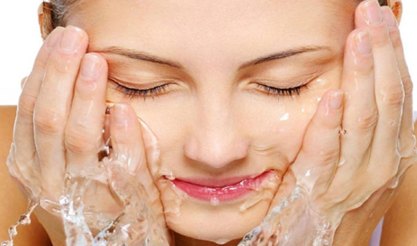 Coconut oil as a face wash