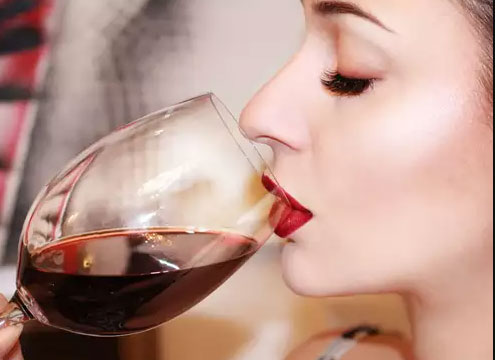 Red Wine Benefits For Skin